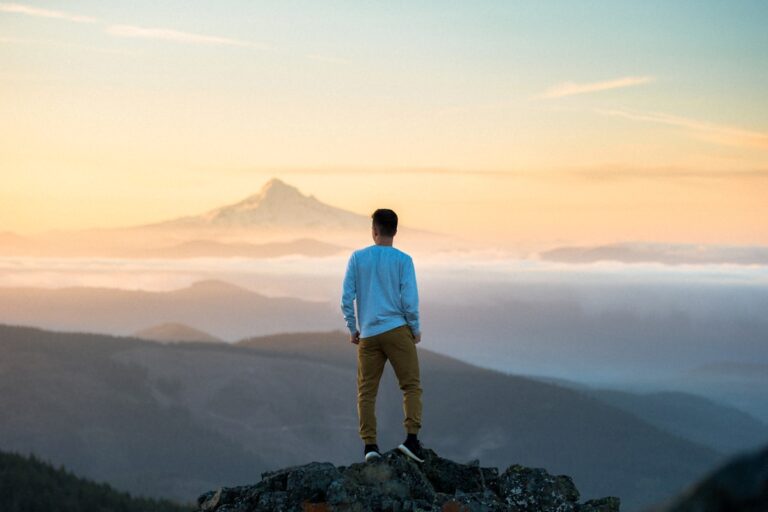 How to Build a Healthy Relationship That Lasts: 10 Habits Every Woman Should Know